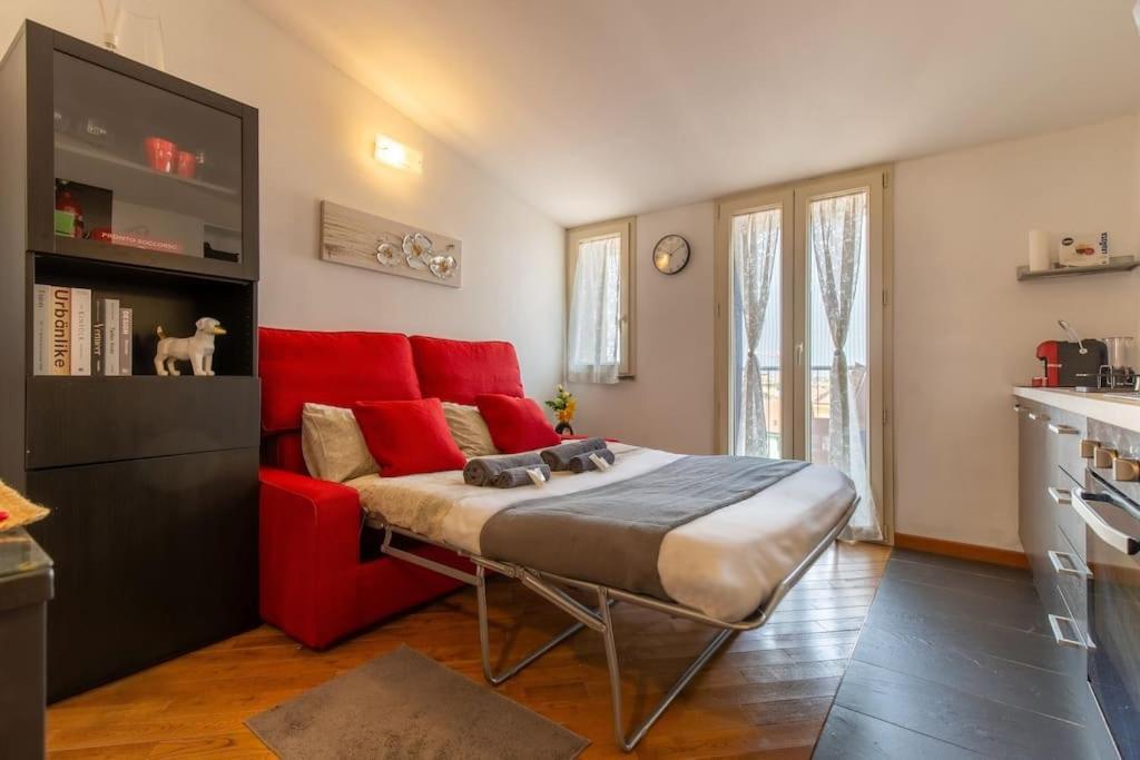 Unique & Strategic Flat, 50M From M4 Station Apartment Milan Exterior photo