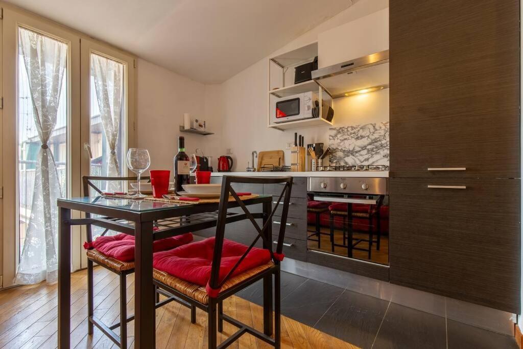 Unique & Strategic Flat, 50M From M4 Station Apartment Milan Exterior photo